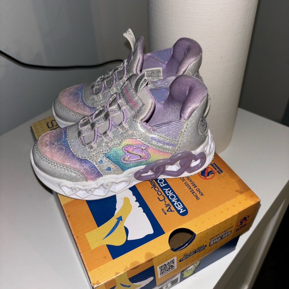 Skechers Slip-ins: Infinite Heart Lights toddler size 8